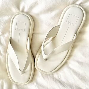 New DOLCE VITA Ivory Leather Adin Sandals Women's Size 7 Slip On Thong Flip Flop